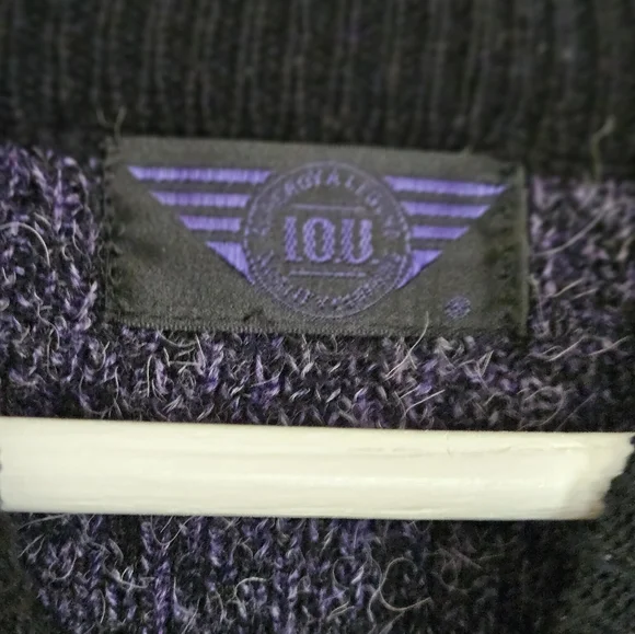 VTG IOU brand sweater - Picture 7 of 8